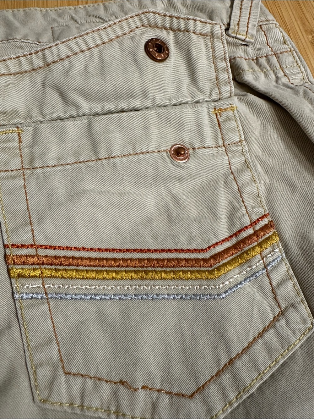 Vintage Y2K 70’s Roxy Beige Pants with Groovy thread details